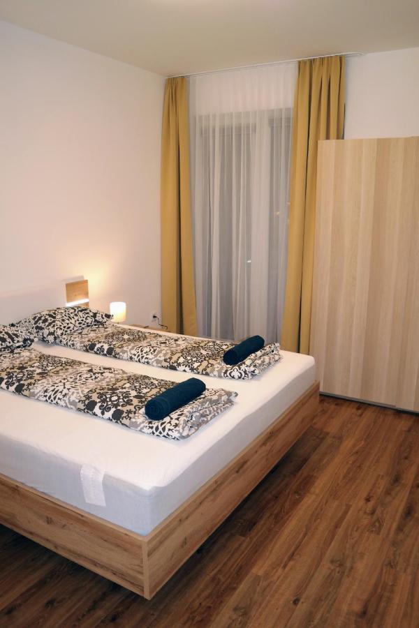 Riverside Apartman With Free Parking Győr Zewnętrze zdjęcie