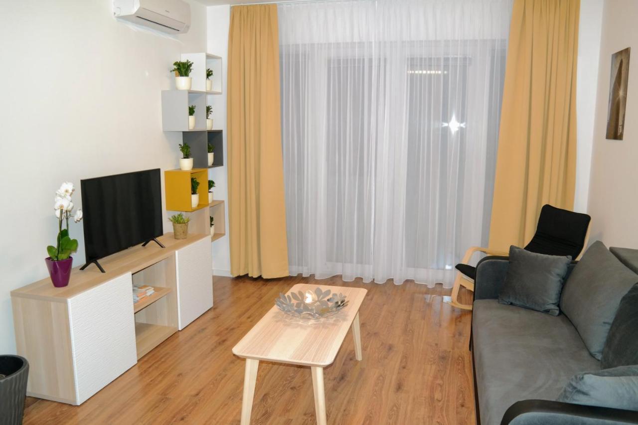 Riverside Apartman With Free Parking Győr Zewnętrze zdjęcie